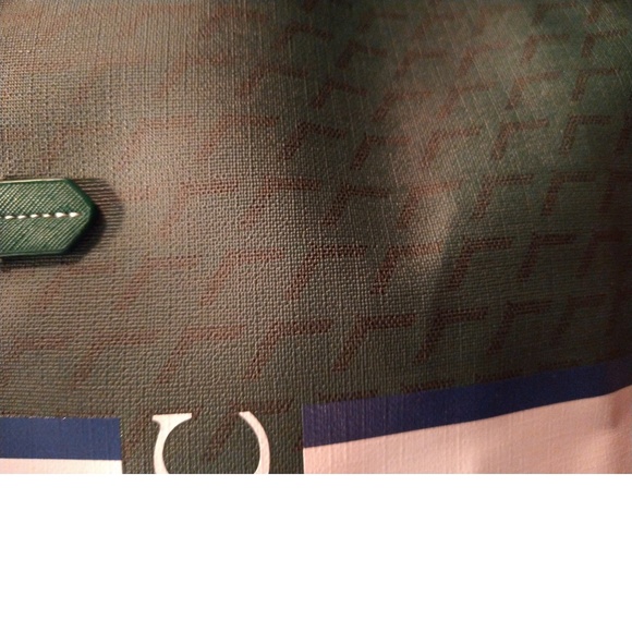 VERY COOL GREEN ROBERTO COIN "RC" TOTE BAG - EXCELLENT CONDITION - Picture 8 of 8